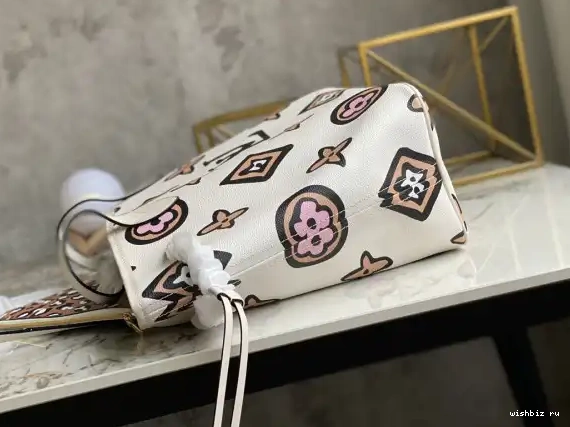 WIS MM NEVERFULL LOUIS VUITTON 0619